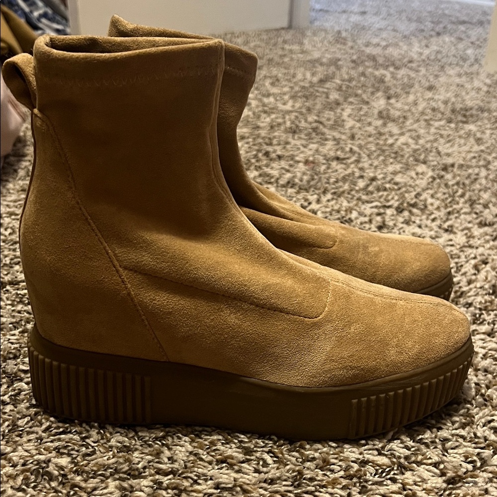 Steve Madden Tan Suede Wedge Ankle Boots
